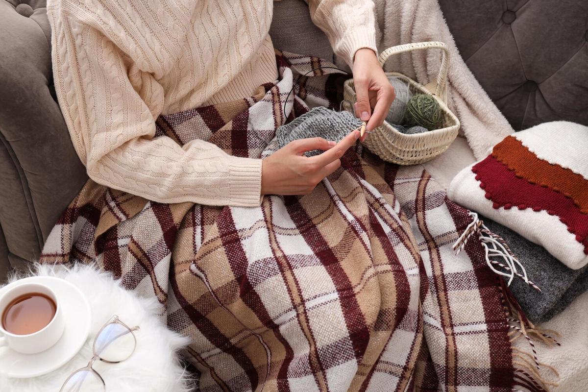 Introduction to Knitting: Crafting with Yarn for Beginners